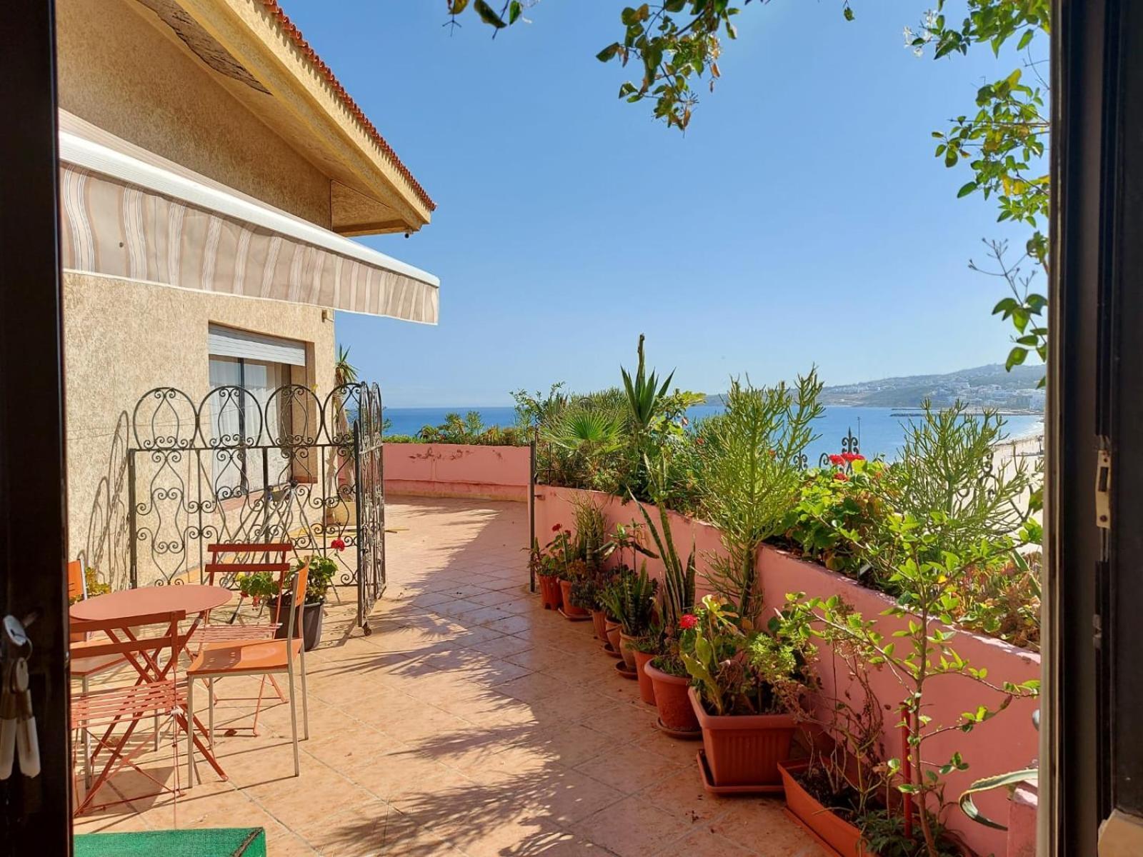 Appartement Bord De Mer Et Piscine En Option Tánger Exterior foto
